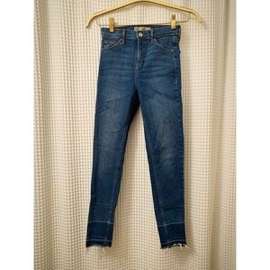 Topshop High-Waisted Jamie Jeans
